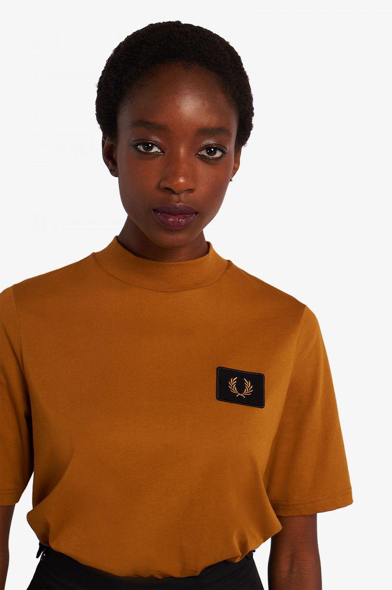 Camel Fred Perry High Neck Badge Detail Women's T Shirts | PH 2036TCEV